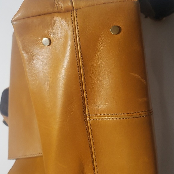 Montana Hudson Leather Backpack/ Bag - Picture 6 of 9